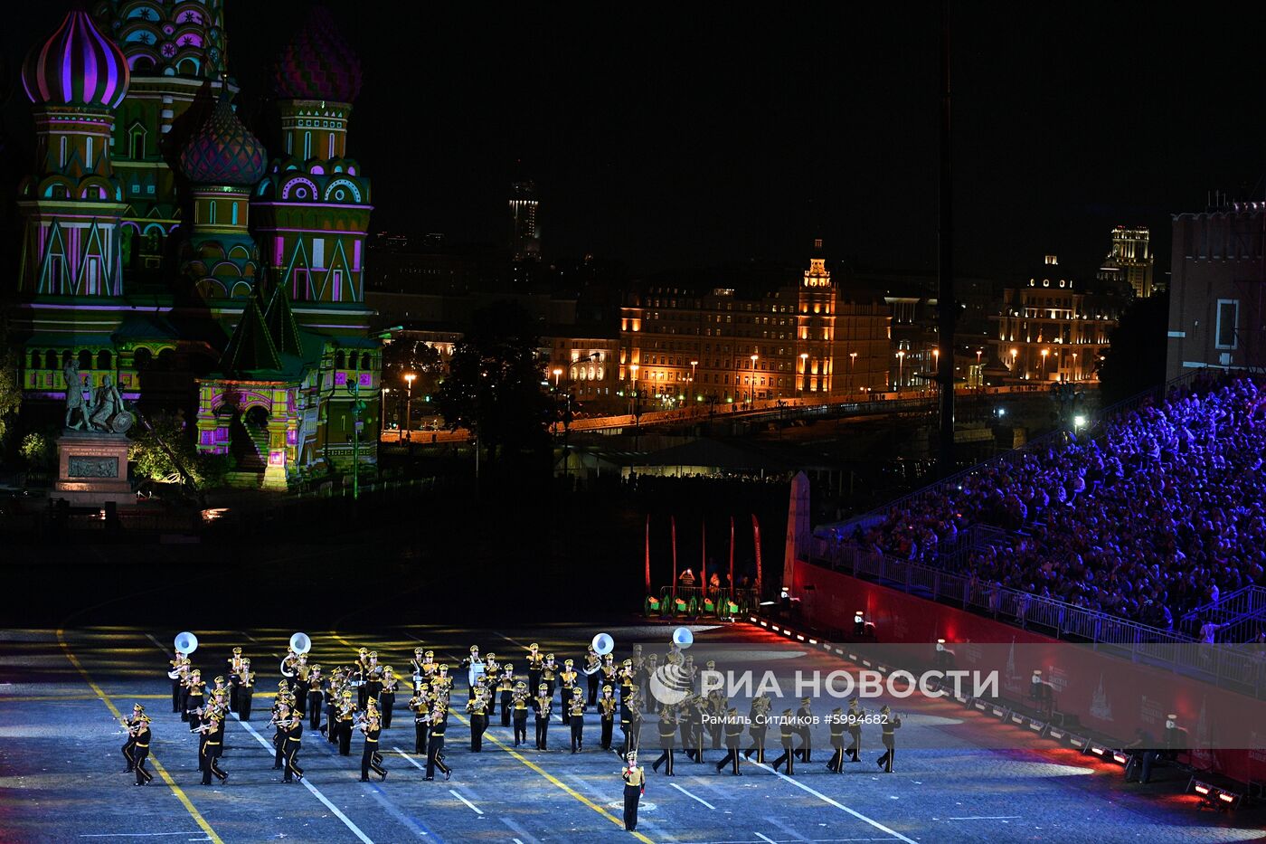 Церемония закрытия фестиваля "Спасская башня"