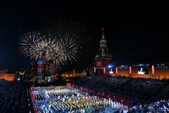 Церемония закрытия фестиваля "Спасская башня"