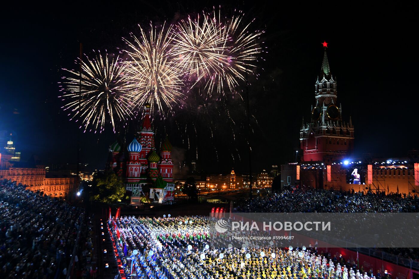 Церемония закрытия фестиваля "Спасская башня"