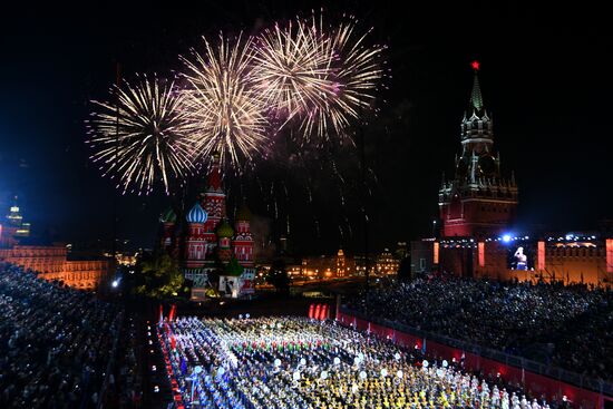 Церемония закрытия фестиваля "Спасская башня"