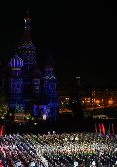 Церемония закрытия фестиваля "Спасская башня"