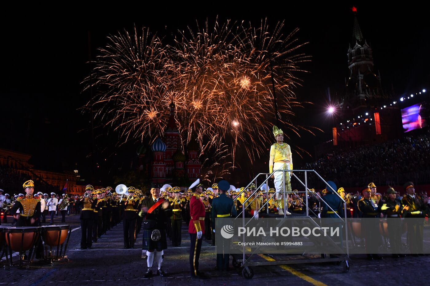 Церемония закрытия фестиваля "Спасская башня"