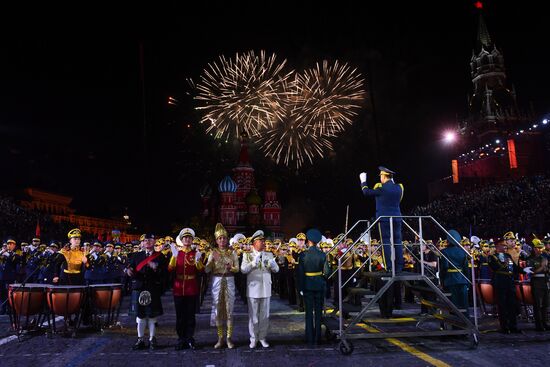 Церемония закрытия фестиваля "Спасская башня"