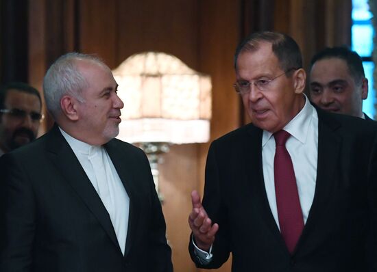 Встреча глав МИД РФ и Ирана С. Лаврова и М. Зарифа