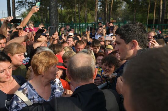 Рабочая поездка президента РФ В. Путина в Сибирский федеральный округ
