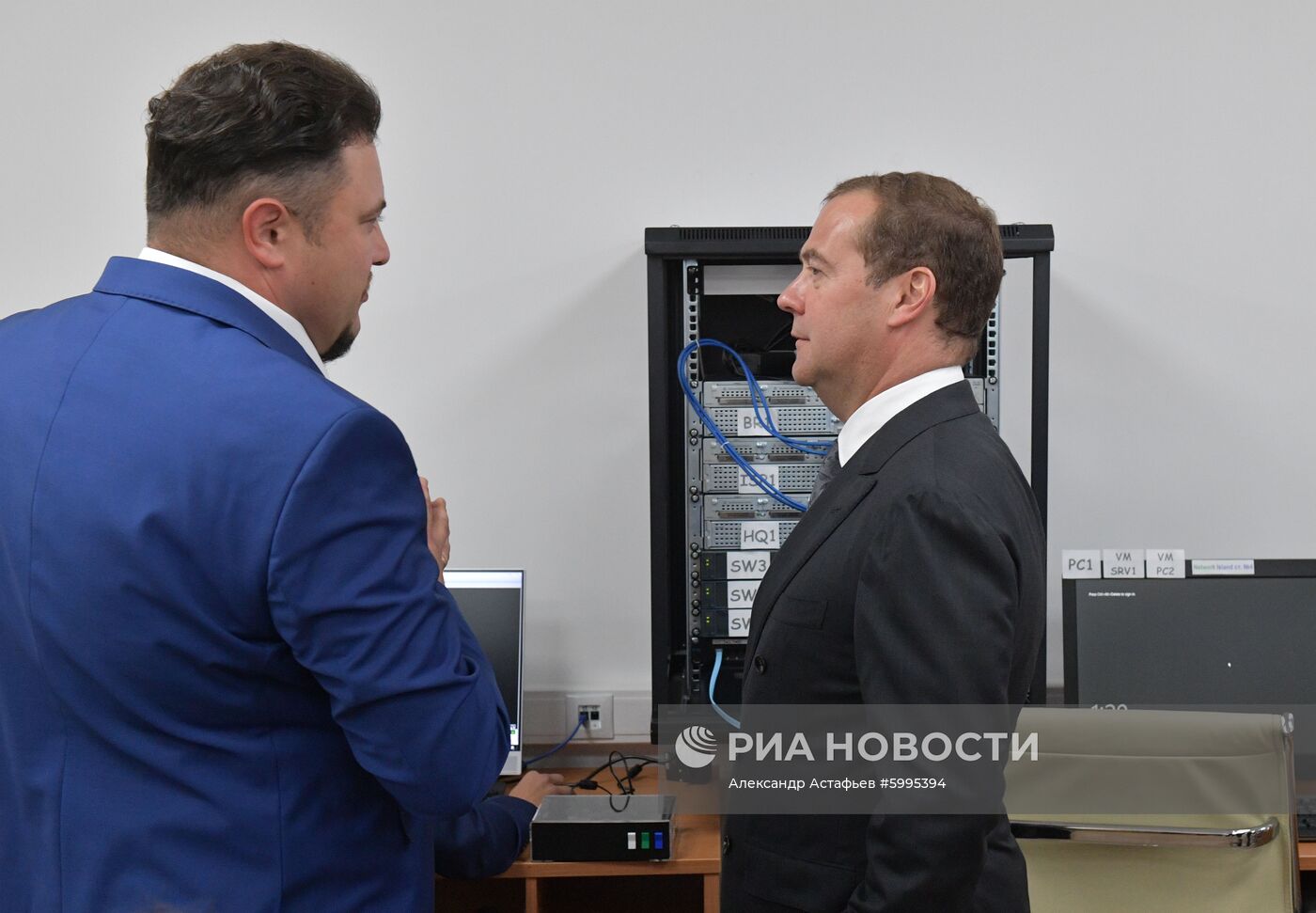 Премьер-министр РФ Д. Медведев посетил IT-колледж ПАО "Ростелеком"