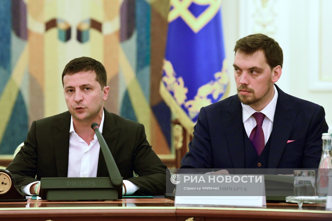 Встреча В. Зеленского с представителями рады и кабинета министров Украины