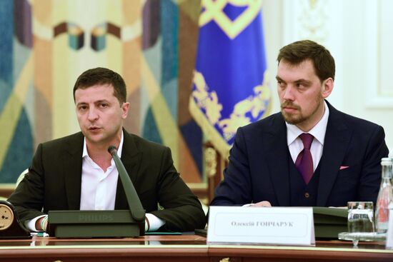 Встреча В. Зеленского с представителями рады и кабинета министров Украины