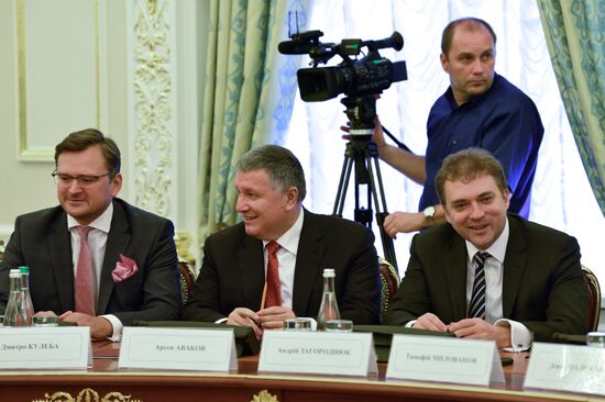 Встреча В. Зеленского с представителями рады и кабинета министров Украины