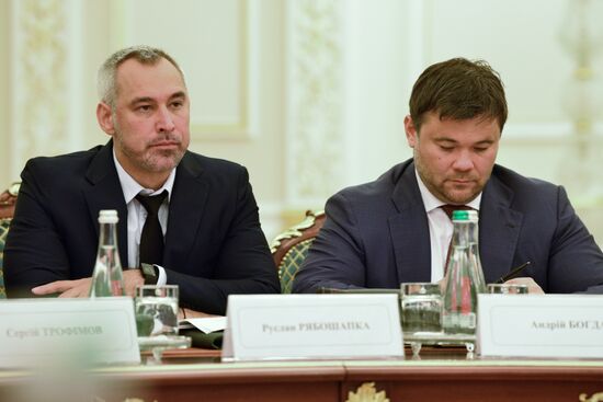 Встреча В. Зеленского с представителями рады и кабинета министров Украины