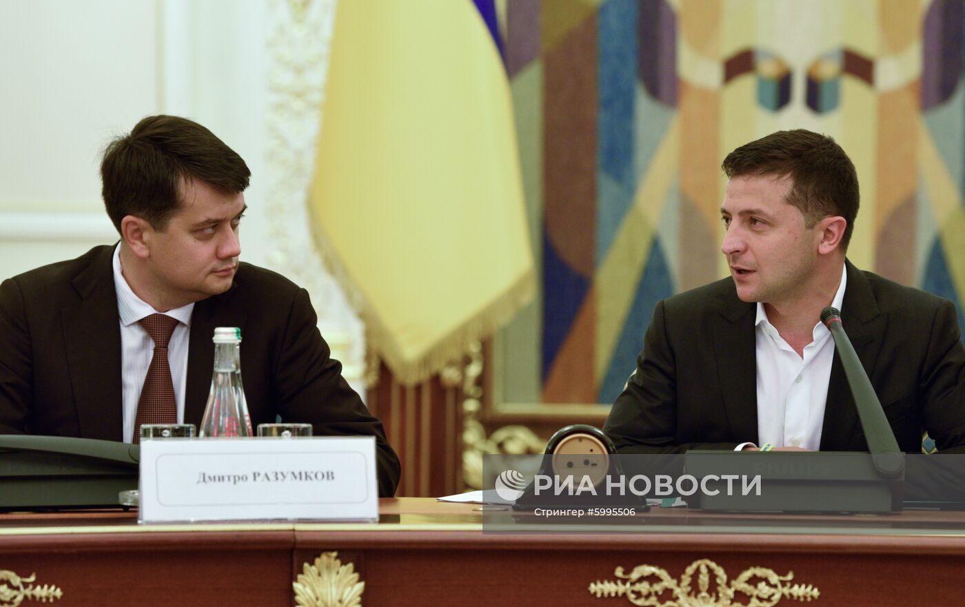 Встреча В. Зеленского с представителями рады и кабинета министров Украины