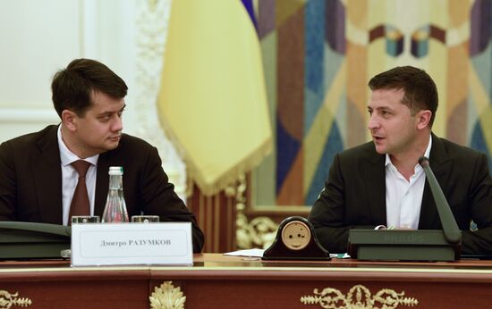 Встреча В. Зеленского с представителями рады и кабинета министров Украины