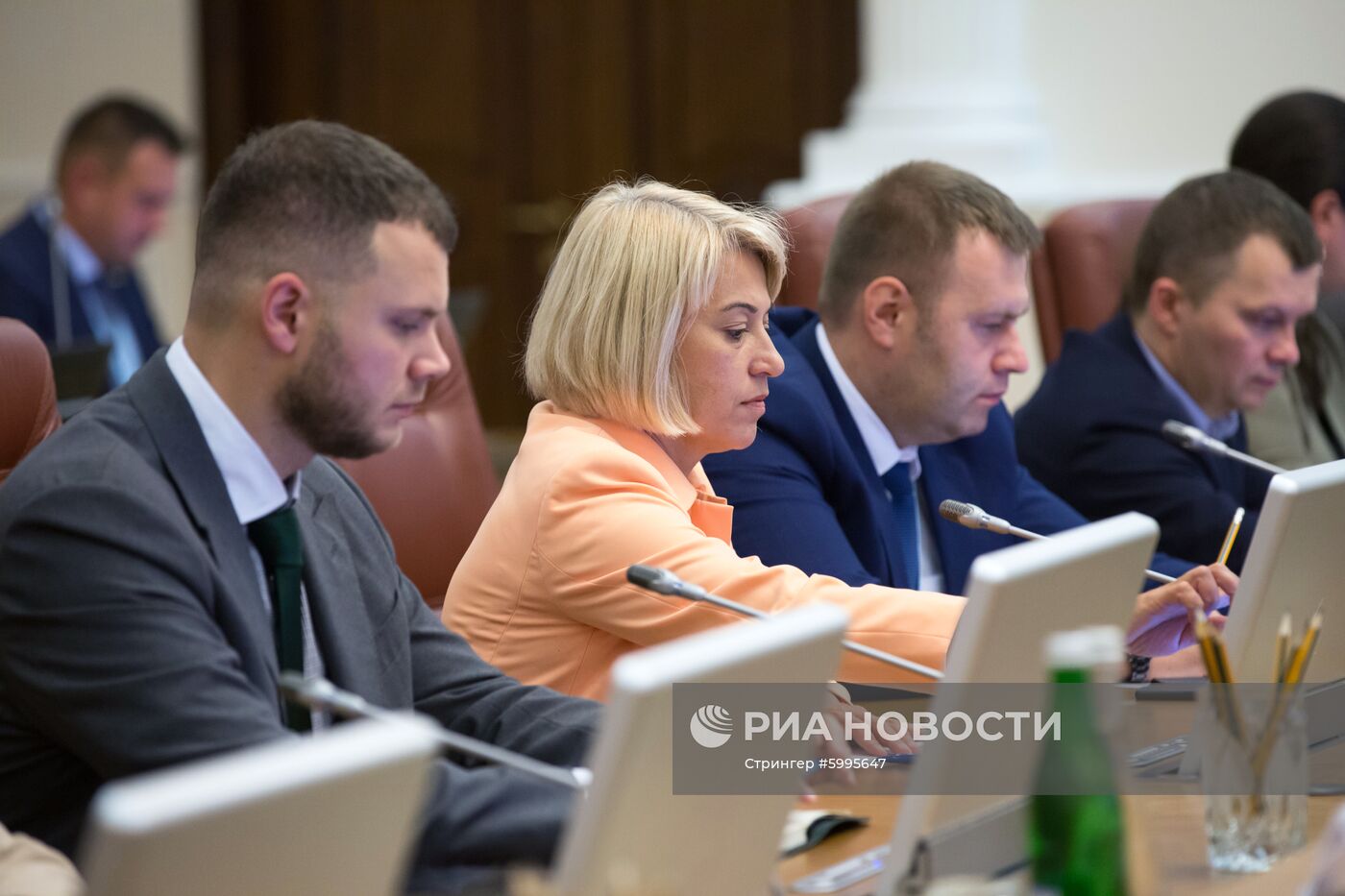 Первое заседание нового кабинета министров Украины