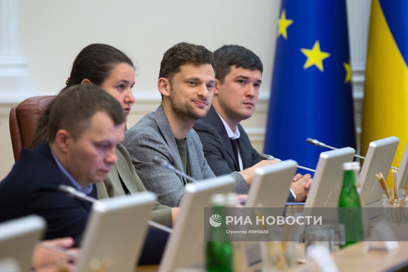 Первое заседание нового кабинета министров Украины