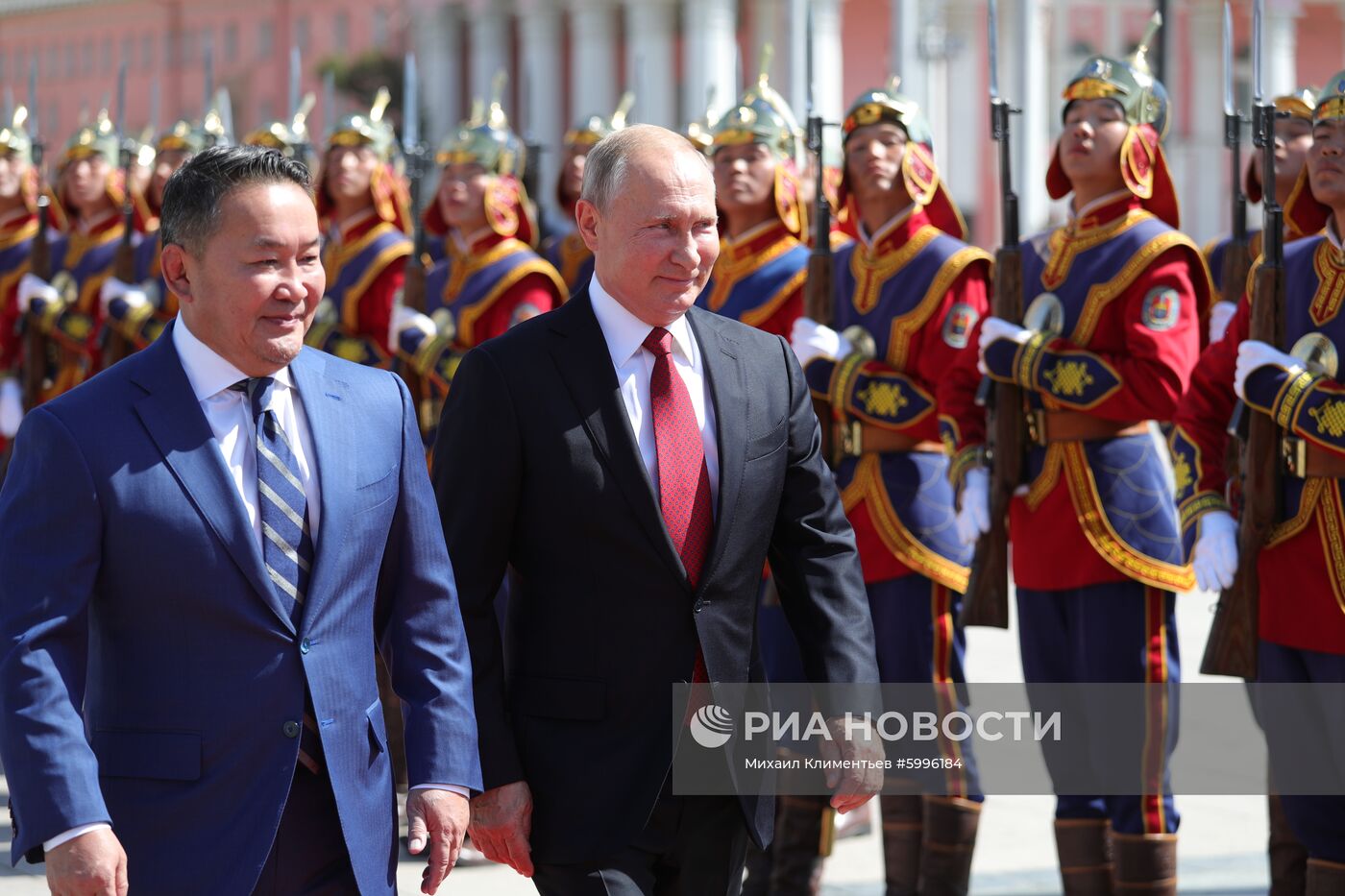 Официальный визит президента РФ В. Путина в Монголию