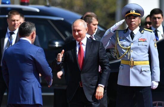 Официальный визит президента РФ В. Путина в Монголию