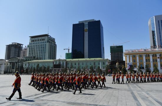 Официальный визит президента РФ В. Путина в Монголию