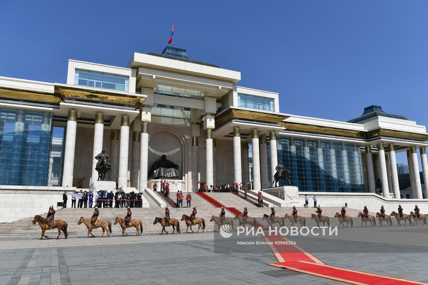 Официальный визит президента РФ В. Путина в Монголию
