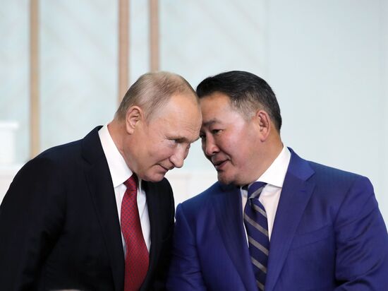 Официальный визит президента РФ В. Путина в Монголию