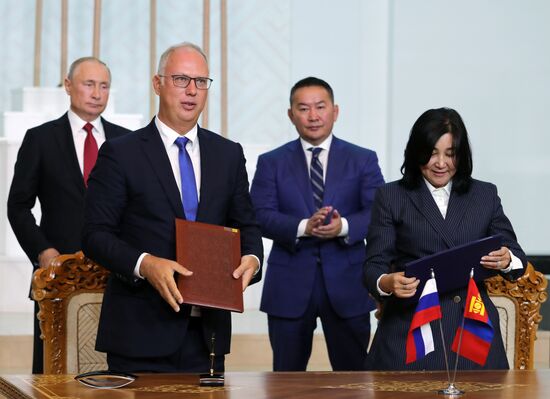 Официальный визит президента РФ В. Путина в Монголию