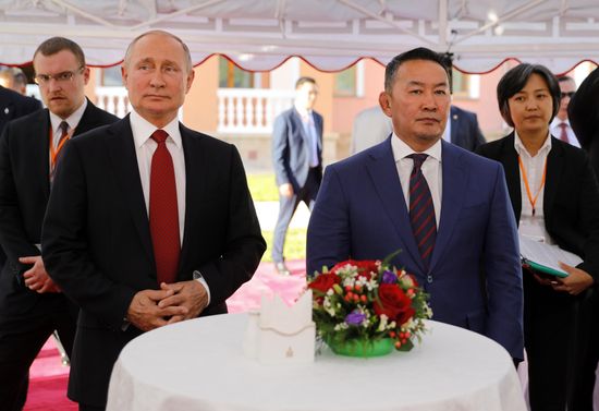 Официальный визит президента РФ В. Путина в Монголию