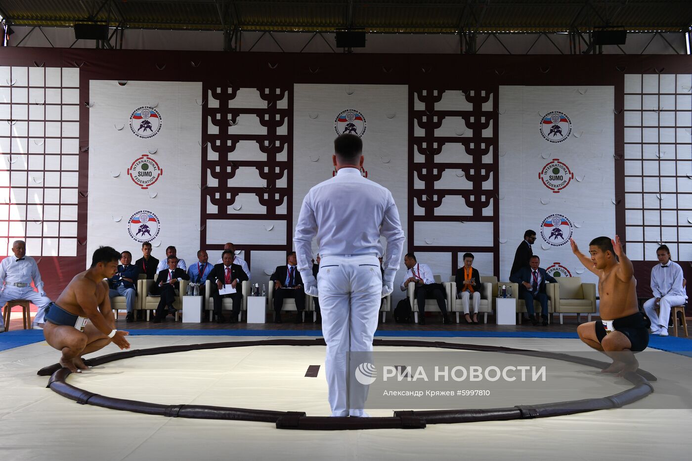 Восточный экономический форум. День первый