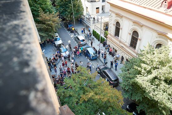 Акция в Тбилиси против назначения премьер-министром Г. Гахарии