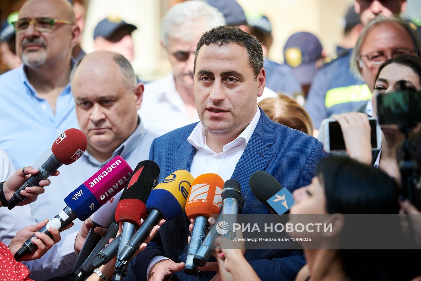 Акция в Тбилиси против назначения премьер-министром Г. Гахарии