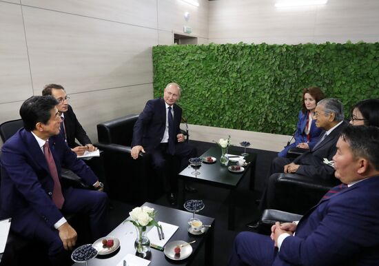 Президент РФ В. Путин принял участие в работе Восточного экономического форума