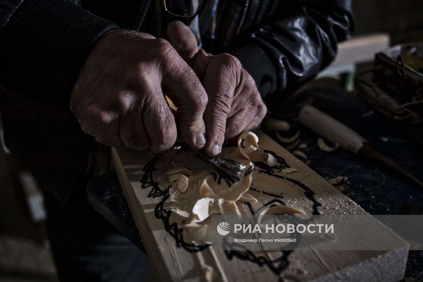 Реставратор из Югры А. Резанов