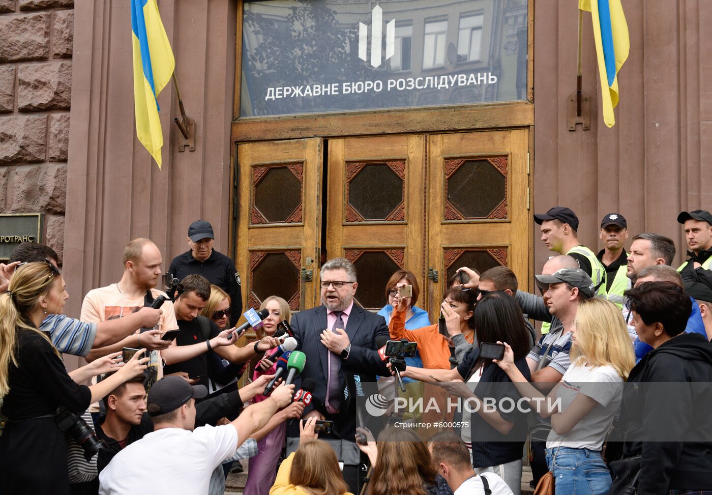 П. Порошенко не явился на допрос в ГБР Украины