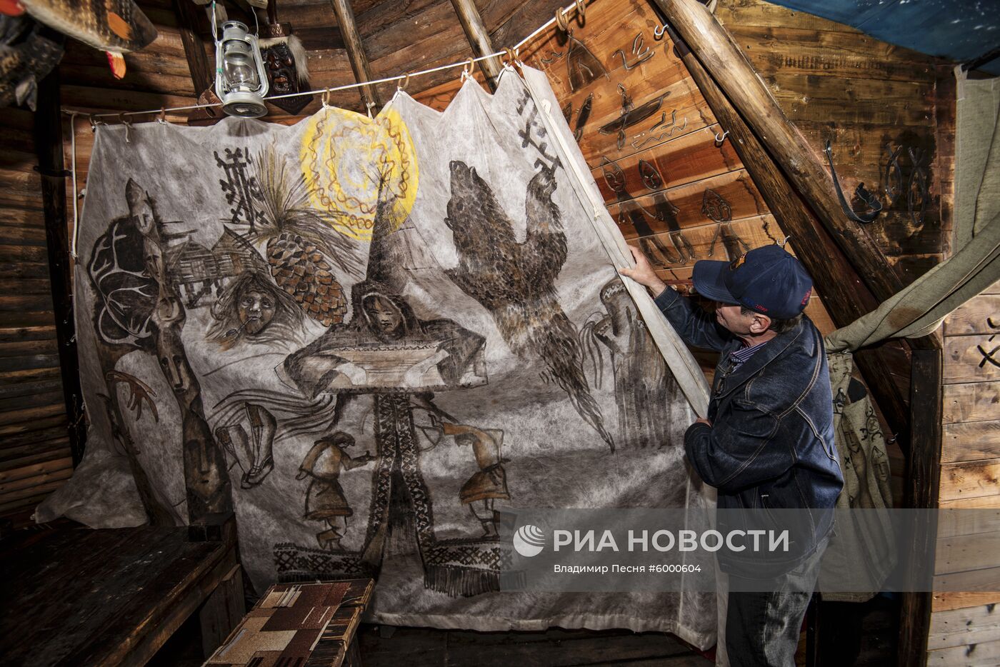Реставратор из Югры А. Резанов