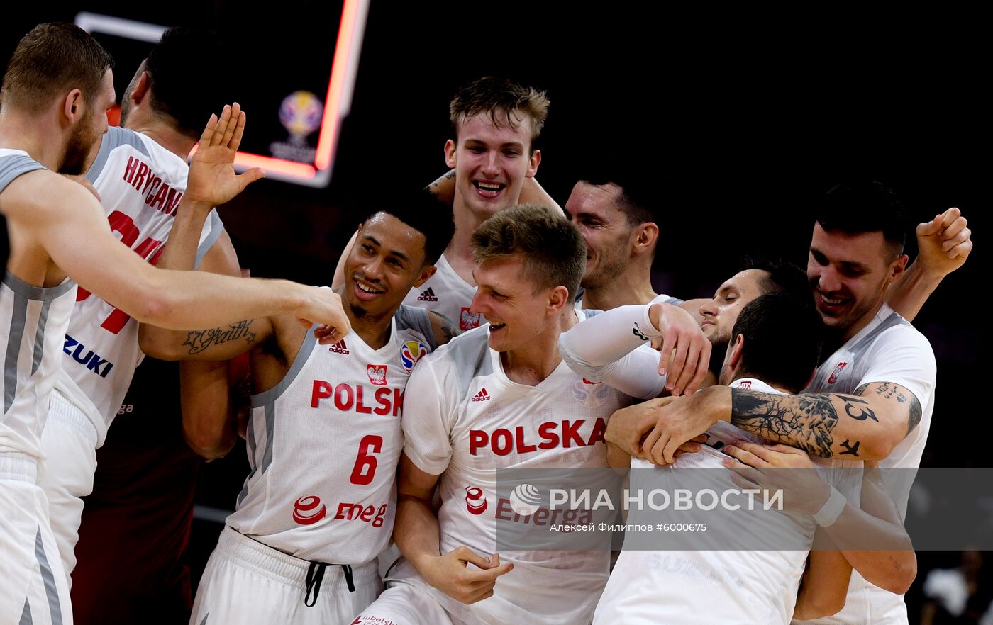 Баскетбол. Чемпионат мира. Мужчины. Матч Польша - Россия