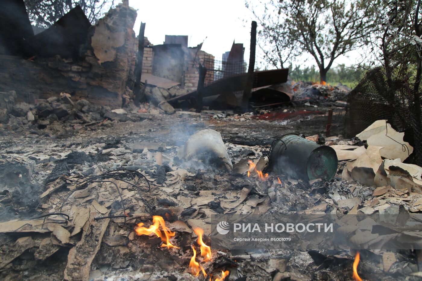 Последствия обстрела в Донецкой области