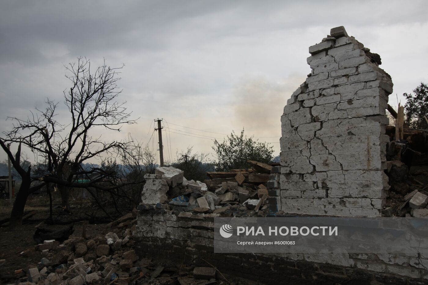 Последствия обстрела в Донецкой области