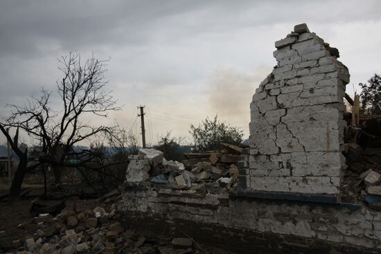 Последствия обстрела в Донецкой области