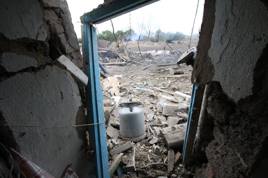 Последствия обстрела в Донецкой области