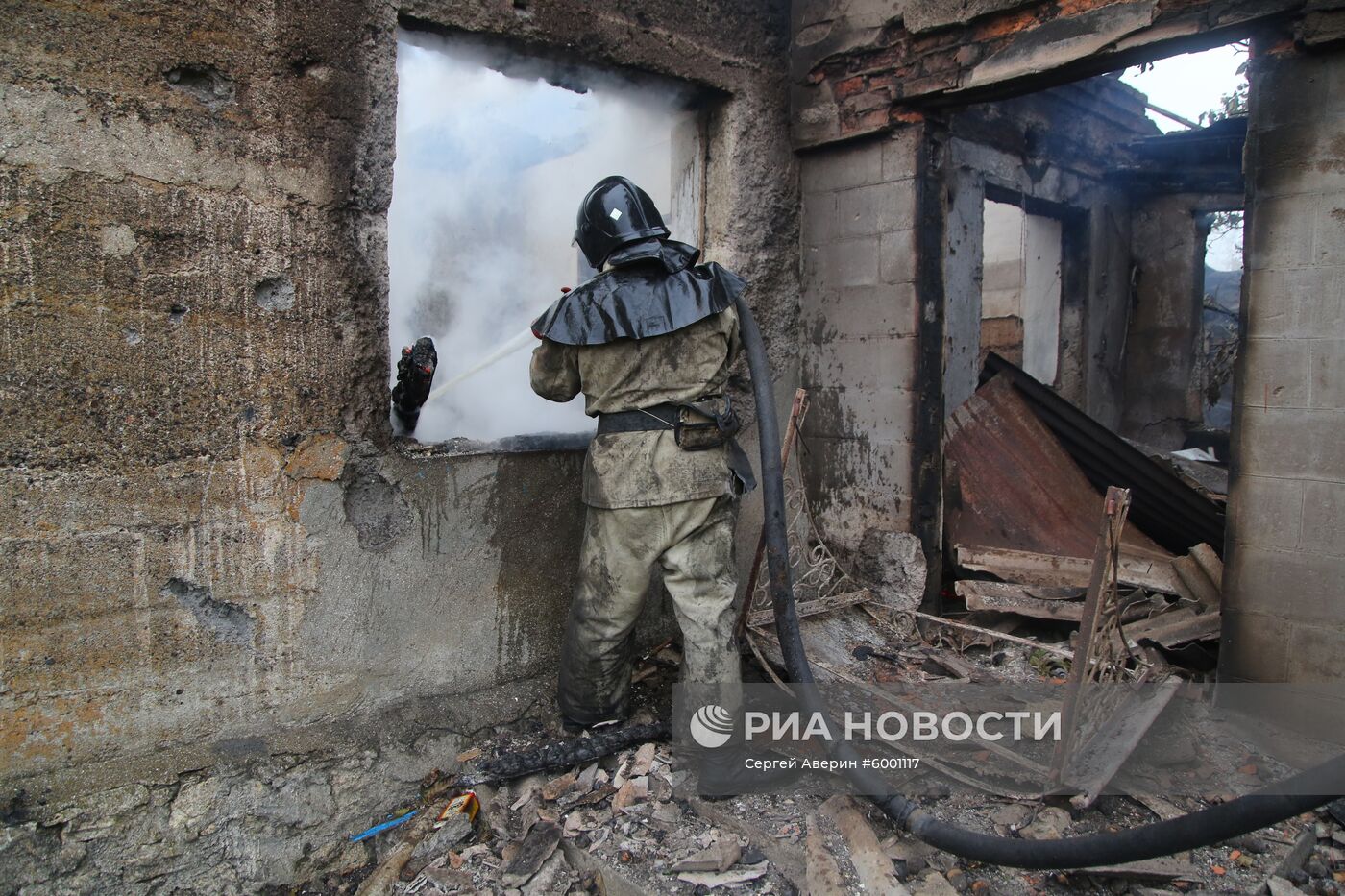 Последствия обстрела в Донецкой области