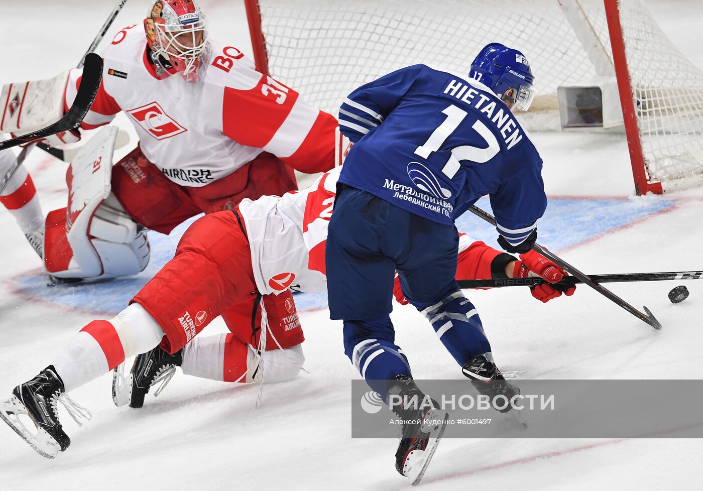 Хоккей. КХЛ. Матч "Динамо" (Москва) - "Спартак"
