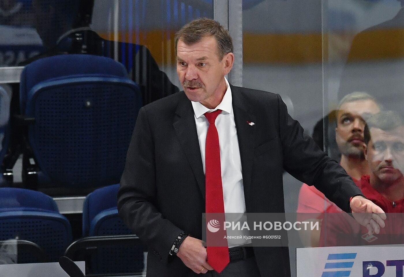 Хоккей. КХЛ. Матч "Динамо" (Москва) - "Спартак"