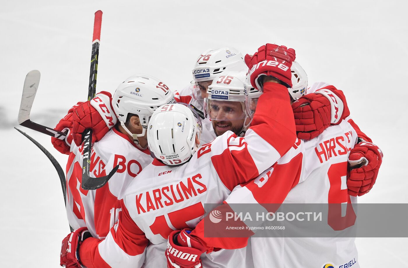 Хоккей. КХЛ. Матч "Динамо" (Москва) - "Спартак"