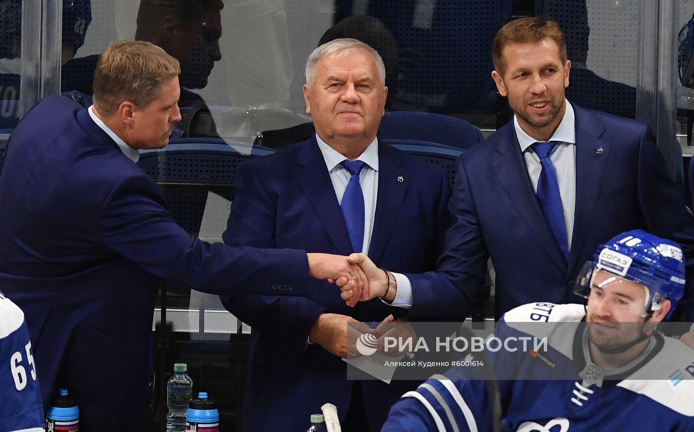 Хоккей. КХЛ. Матч "Динамо" (Москва) - "Спартак"