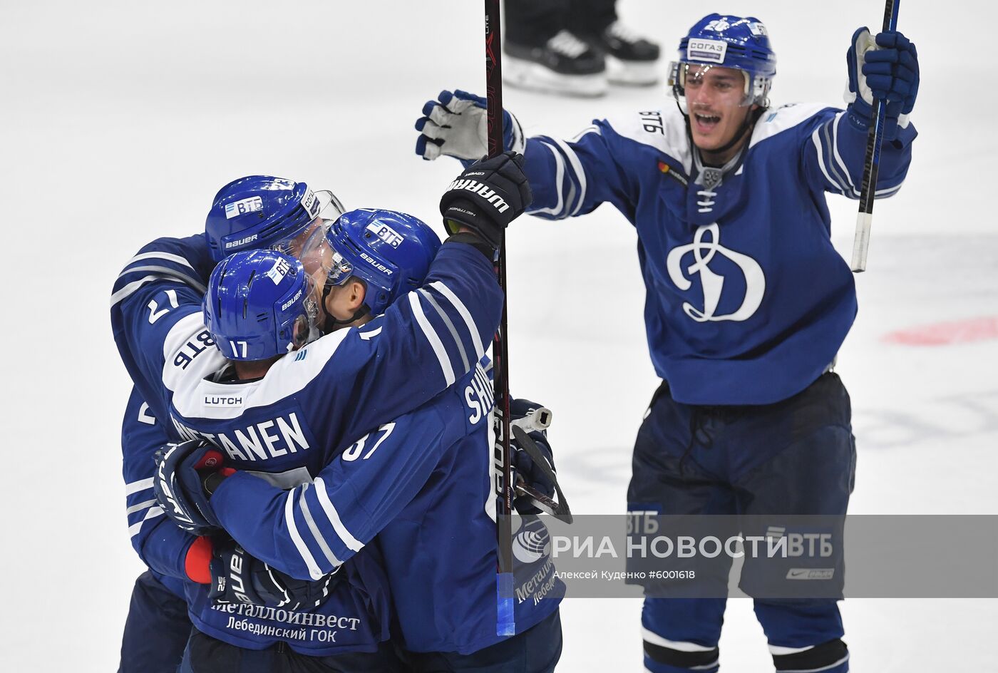 Хоккей. КХЛ. Матч "Динамо" (Москва) - "Спартак"