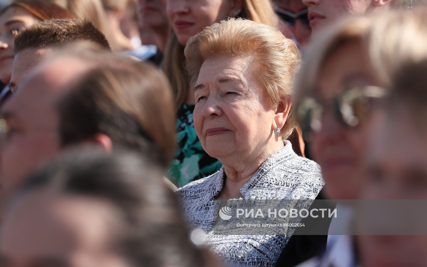 Президент РФ В. Путин и  премьер-министр РФ Д. Медведев приняли участие в торжествах по случаю Дня города Москвы