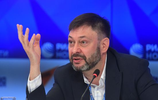 Пресс-конференция К. Вышинского