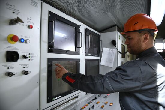 Запуск тоннелепроходческого щита станции БКЛ "Карамышевская" в Москве