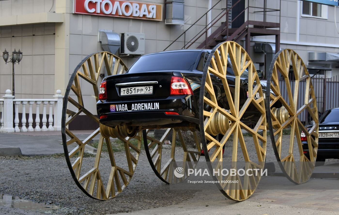 В Краснодаре создали самую высокую Lada Priora