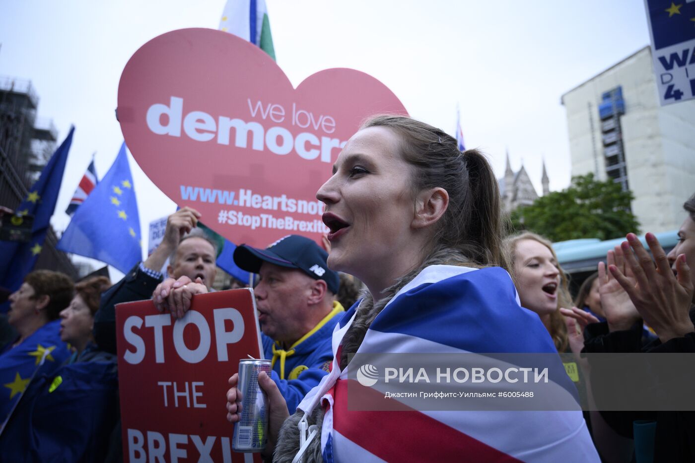 Акция в Лондоне против приостановки работы парламента