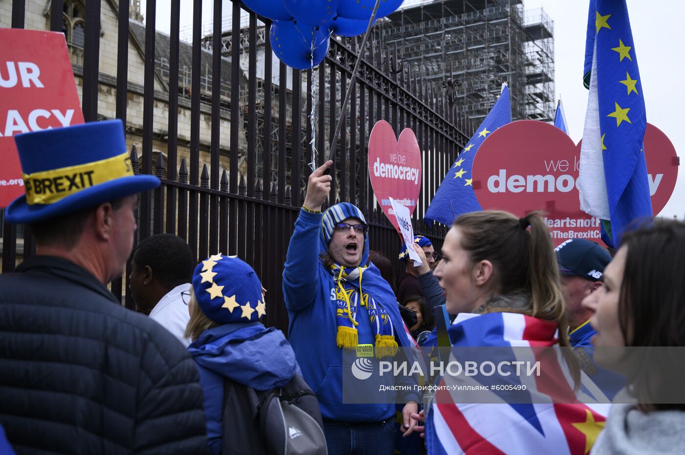 Акция в Лондоне против приостановки работы парламента