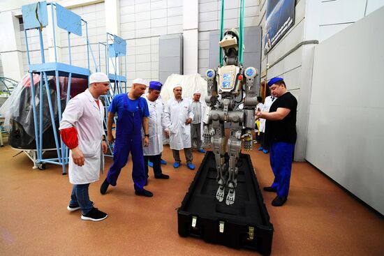 Робот "Федор" после полета на МКС